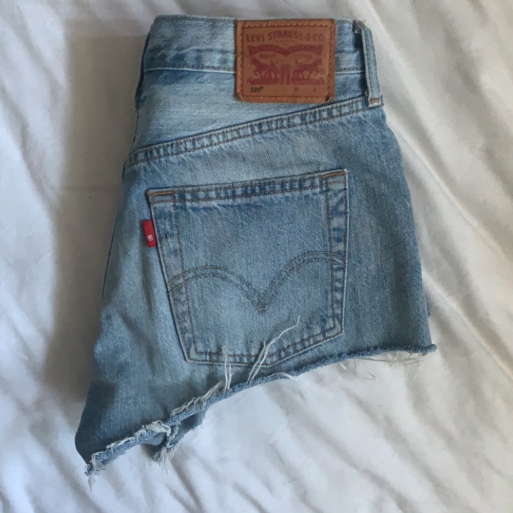 Levi’s Cheeky 501 Shorts - Picture 1 of 3